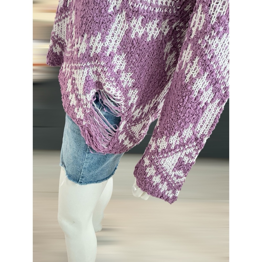BLUE B lavender distressed v neck sweater S M L - Picture 6 of 7